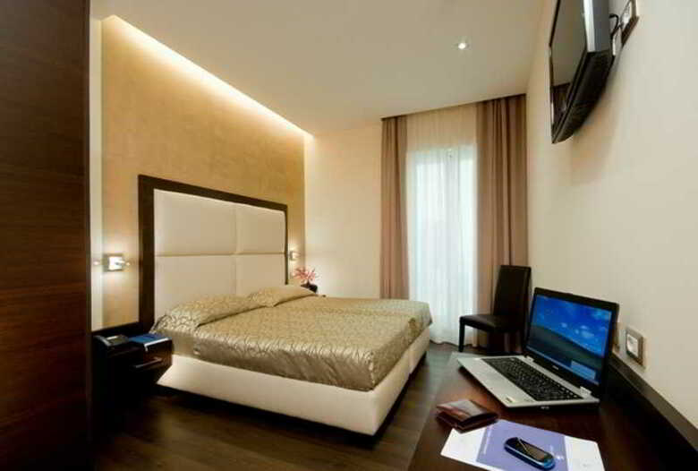 Infinity Hotel St. Peter