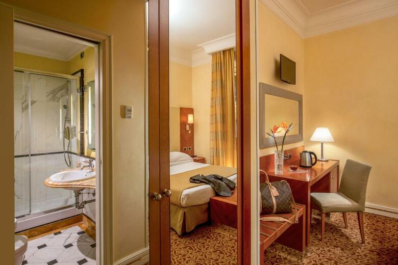 Suite Opera Rooms