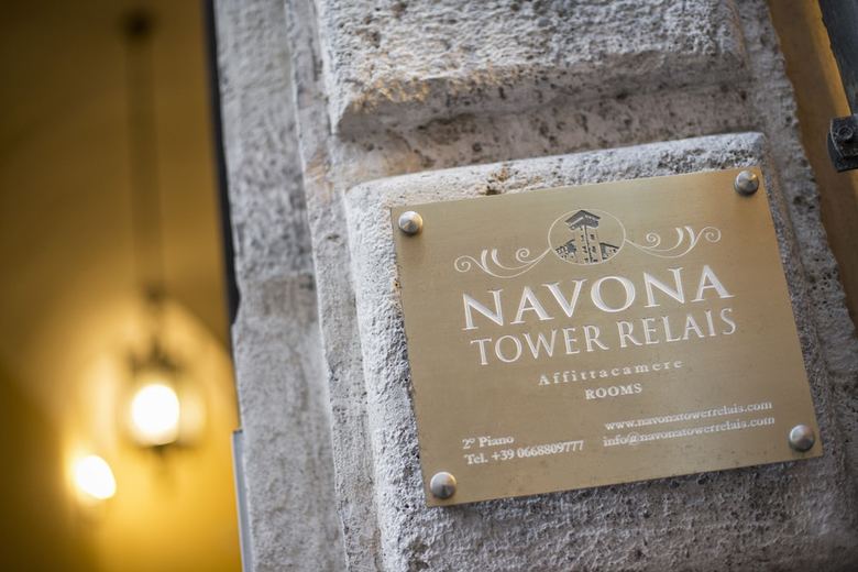 Hostal Navona Tower Relais