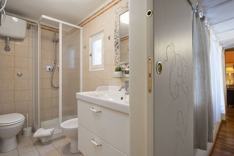 Hostal Navona Tower Relais