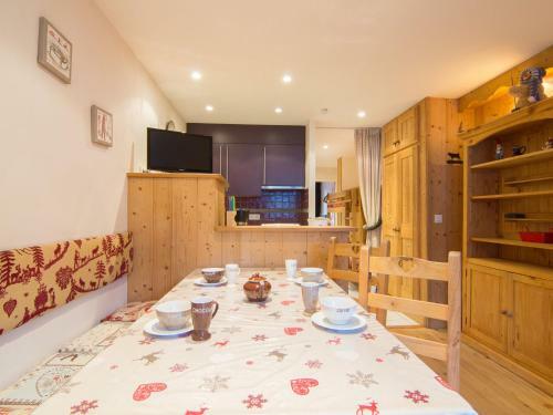 Apartment Curling IX Tignes