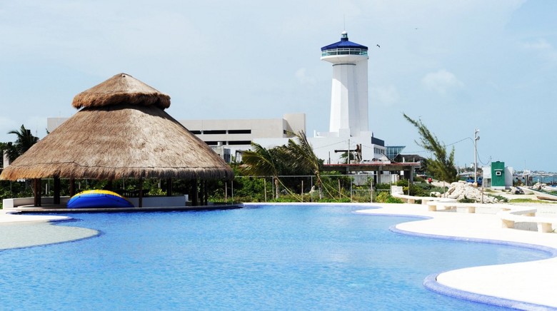 Hotel Amara Cancun Beachfront Condos