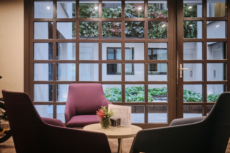 Hotel Catalonia Aviny�