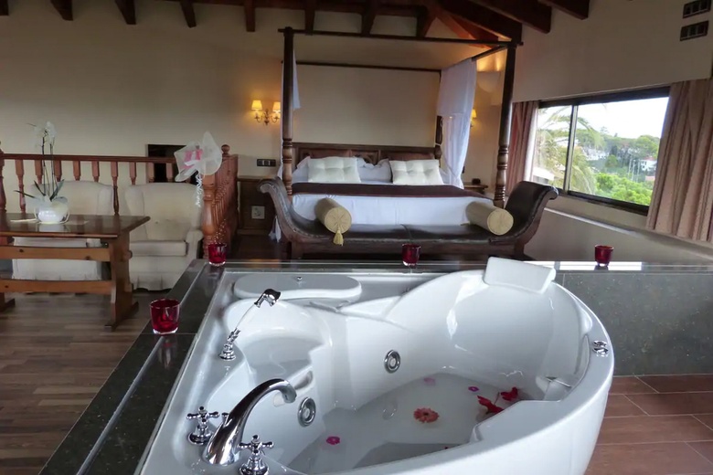 Hotel Roger De Flor Seleqtta