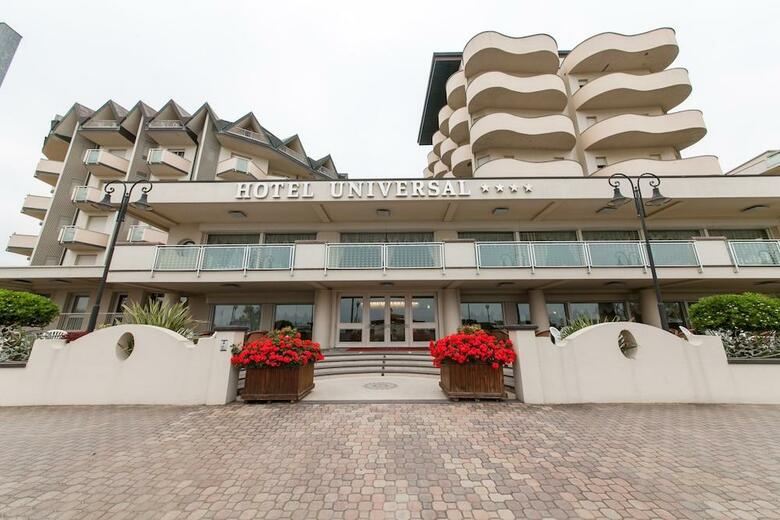 Universal Hotel