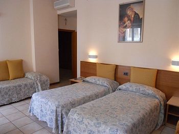 Hotel Pellegrino E Pace