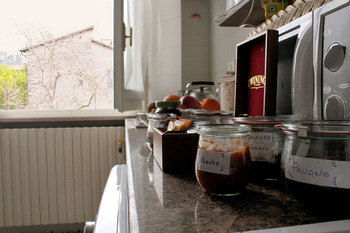 Bed & Breakfast Language And Art