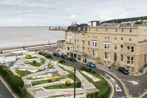 The Sandringham Hotel