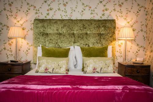 Beachlands Hotel