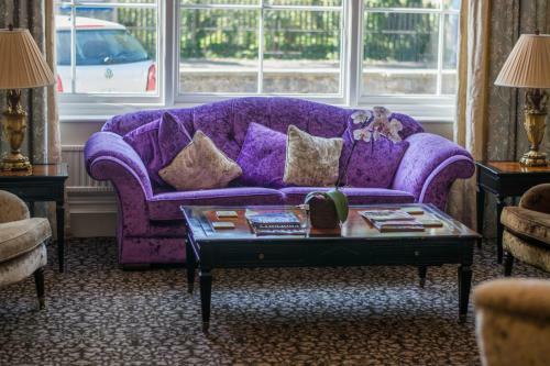 Beachlands Hotel