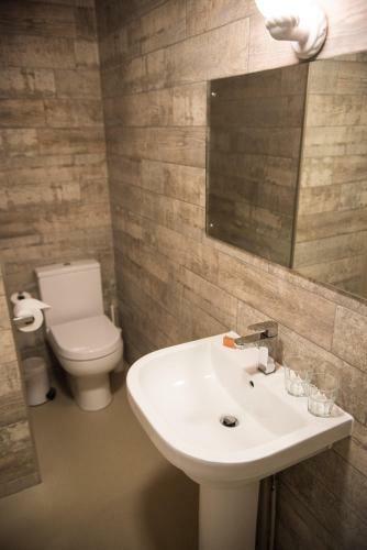 Beachlands Hotel