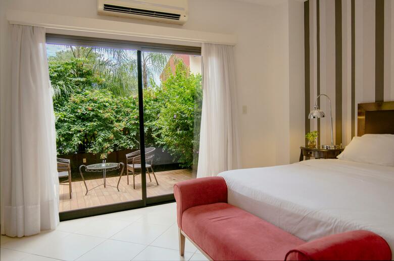 Las Lomas Casa Hotel