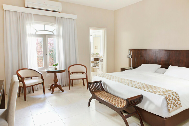 Las Lomas Casa Hotel