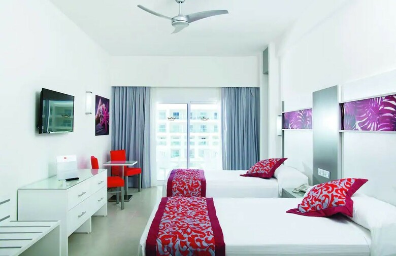 Hotel Riu Playa Blanca