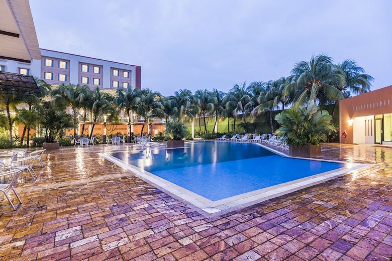 Hotel Holiday Inn Convention Center Managua