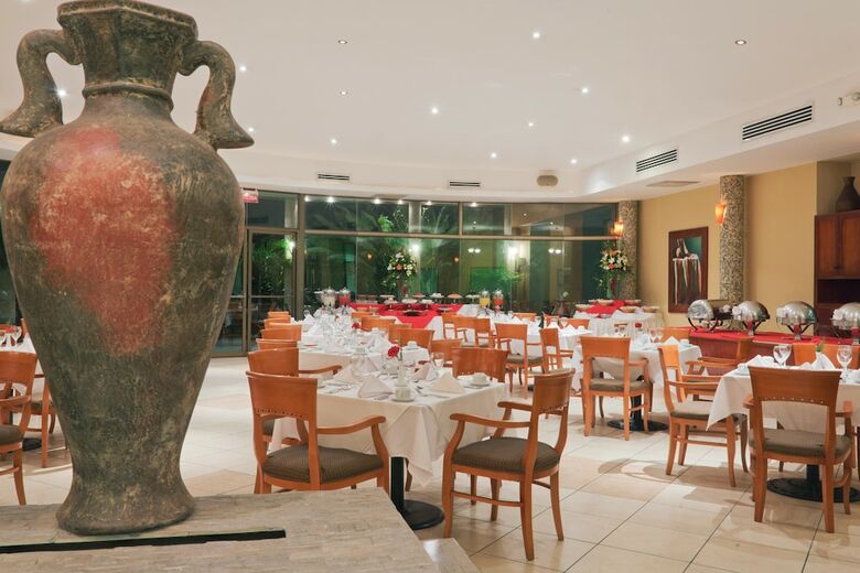Hotel Holiday Inn Convention Center Managua