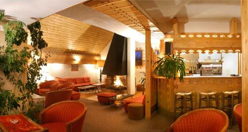 Hotel Adret