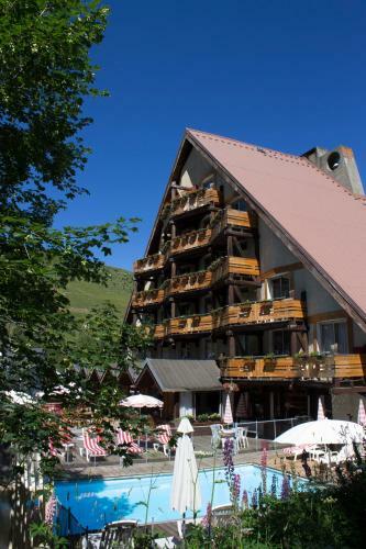 Hotel Adret