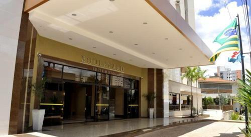 Prive Boulevard Suite Hotel