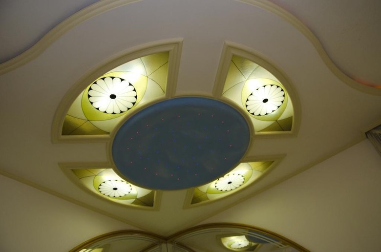 Hotel Omega Palace