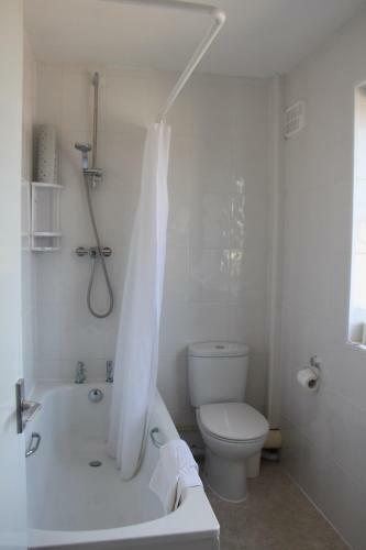 Hostal Marton Guest House