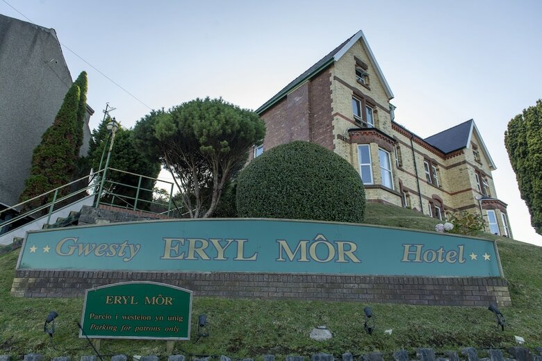Hostal Eryl Mor Hotel