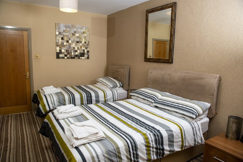 Hostal Eryl Mor Hotel