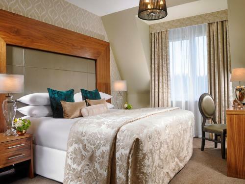 Hotel Carrigaline Court