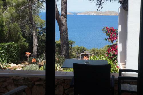 Hostal Cala Moli