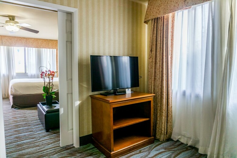 Hotel Wharf Inn