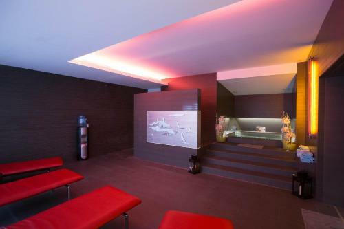 Royal Antibes - Luxury Hotel, Residence, Beach & Spa
