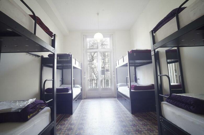 360 Hostel Barcelona Arts&culture