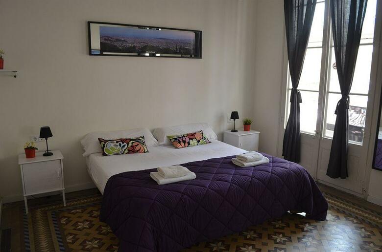 360 Hostel Barcelona Arts&culture