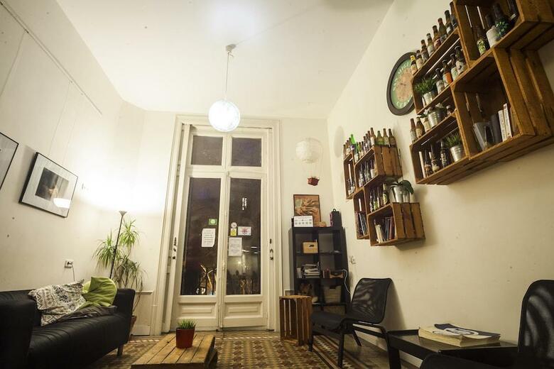 360 Hostel Barcelona Arts&culture