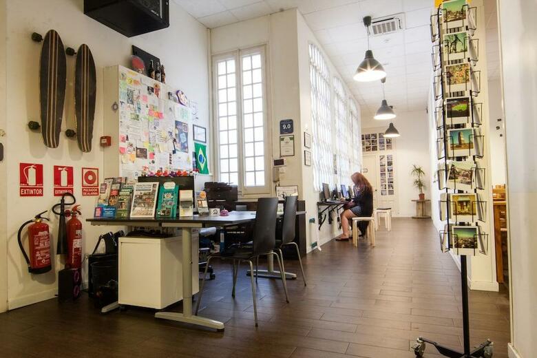360 Hostel Barcelona Arts&culture
