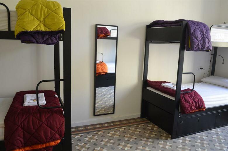 360 Hostel Barcelona Arts&culture