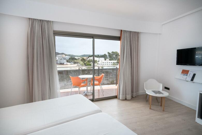 Hotel THB Ocean Beach