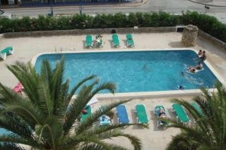 Apartamentos Bahia De San Antonio