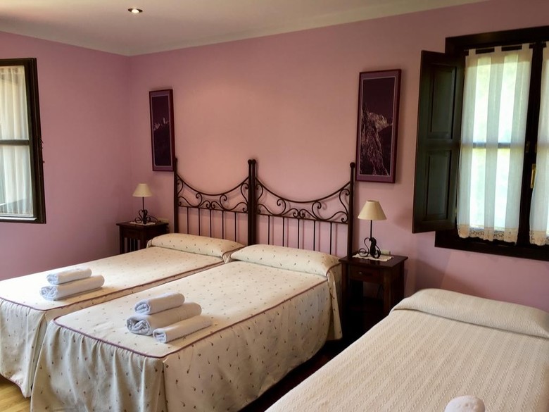 Hotel Rural El Texeu