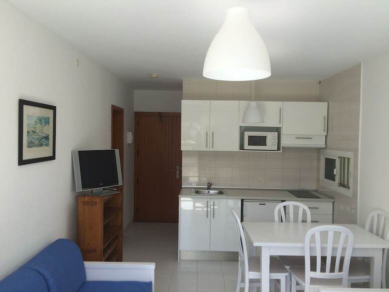 Llevant Apartamentos
