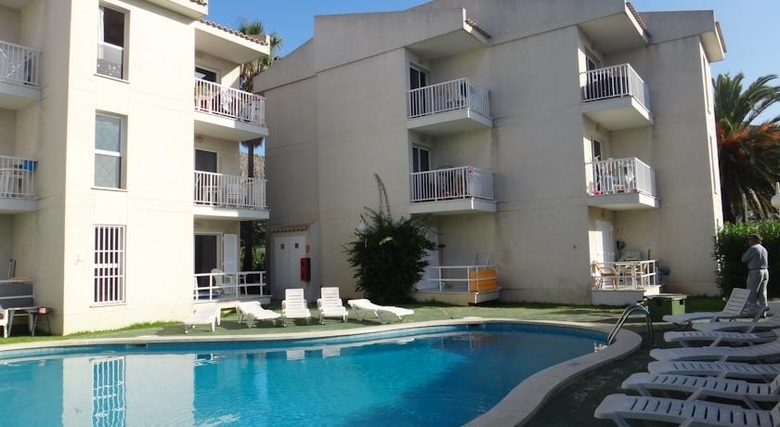Llevant Apartamentos