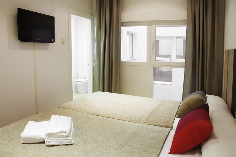 Pamplona Apartments