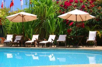Hotel Costa Real Suites