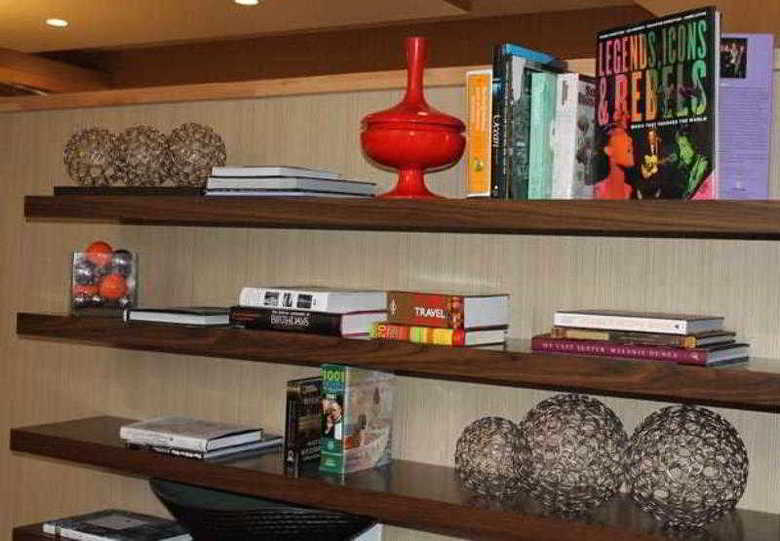 Hotel Courtyard By Marriott Dallas/lbj At Josey