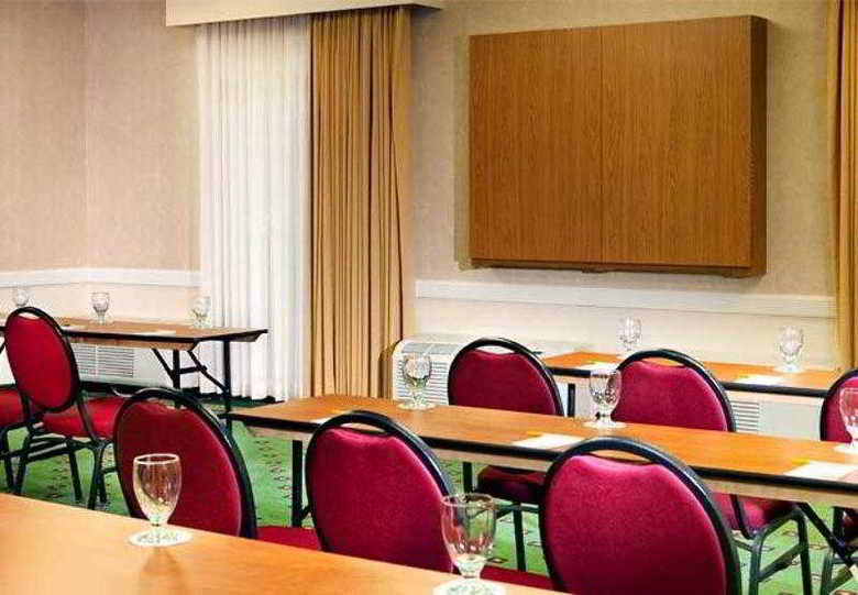Hotel Courtyard By Marriott Dallas/lbj At Josey