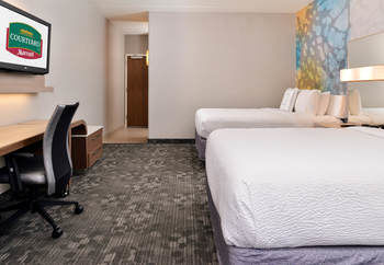 Hotel Courtyard By Marriott Dallas/lbj At Josey