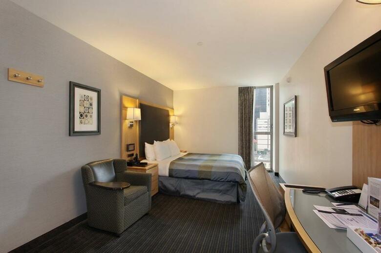 World Center Hotel