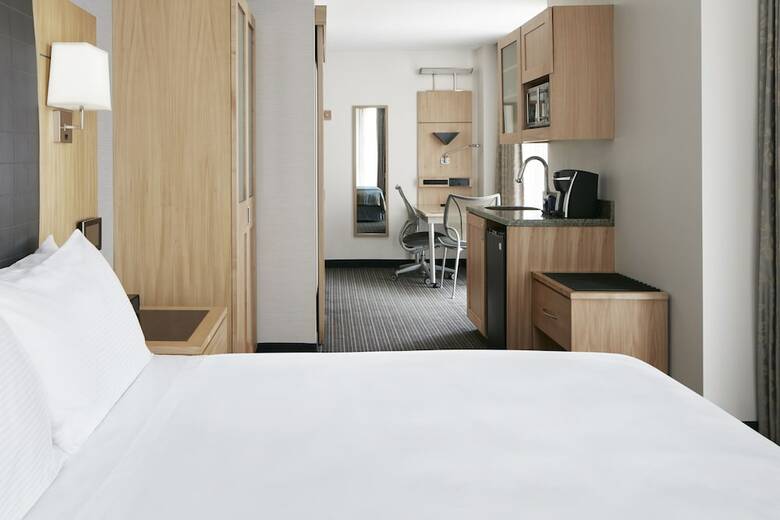 World Center Hotel