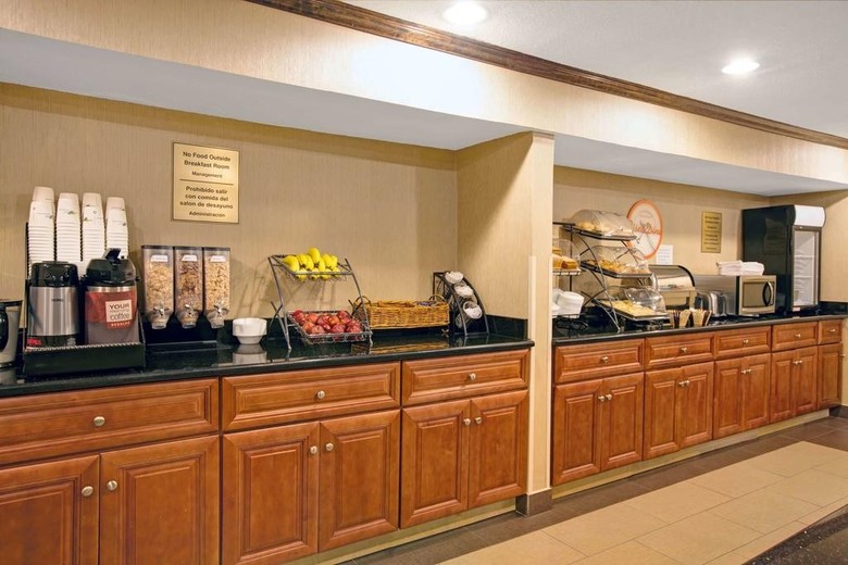 Hotel Howard Johnson Express Inn Bronx Ny