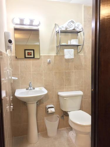 S.j. Suites Hotel